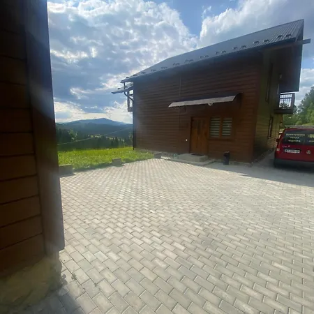 в обіймах карпат Yablunytsya